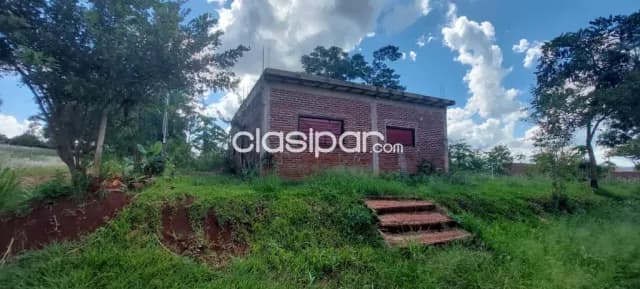 casa en esquina en el barrio Chaipe de Encarnación: 2 habitaciones y 1 baño — foto 2