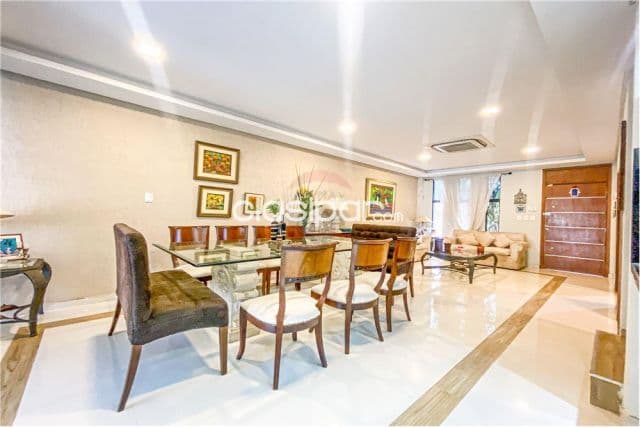 Amplio duplex con piscina en Asunción santa maria