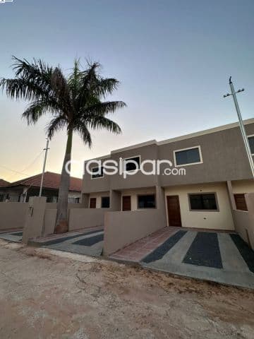 Espectacular duplex en Luque!! Zona curva romero!