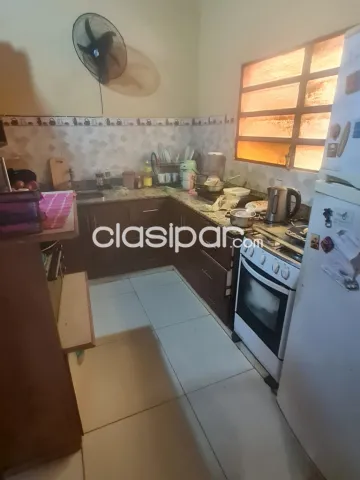 Casa barrio Trinidad a una cuadra de artigas zona stock artigas — foto 4