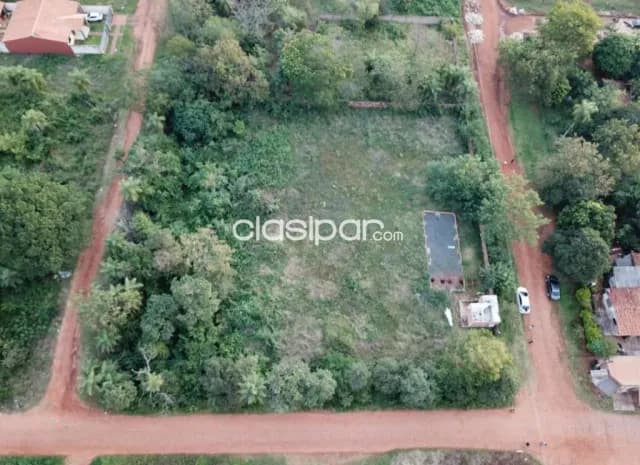 Importante propiedad en esquina loma merlo - Luque — foto 2