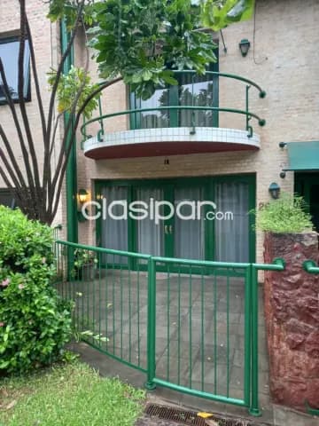 Los laureles: Lujoso condominio, residencia amoblada, jardín, piscina, guardia 24hs — foto 2