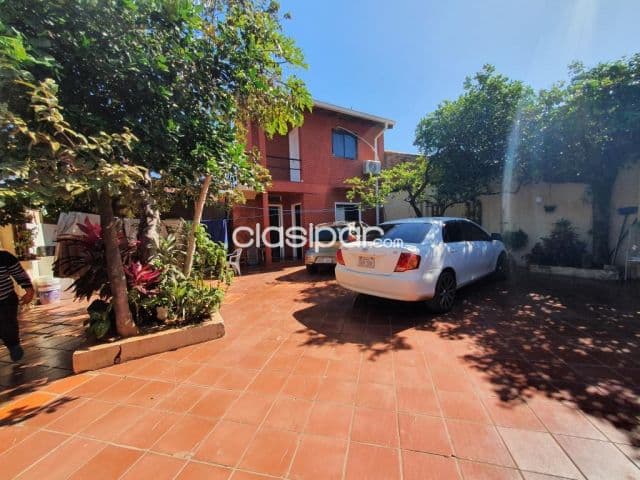 Casa de 200m2 en el Barrio San Isidro, Lambaré-CLHO5000641