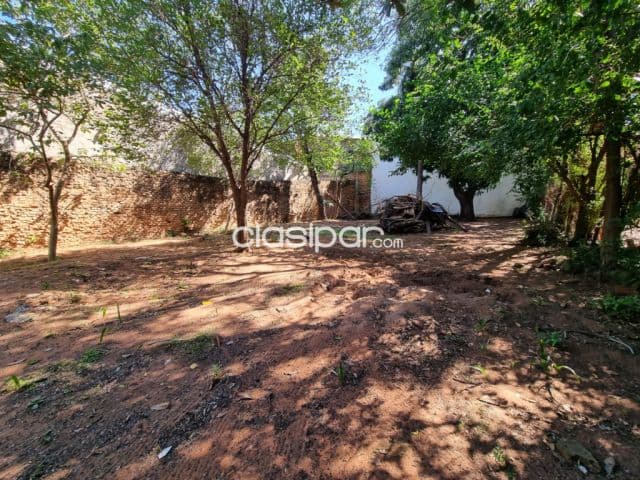 En venta amplio terreno de 734 m2. De superf. En el barrio san vicente, asuncion!!!