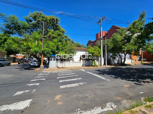 En Venta Gran Terreno de 1000 m2 en Esquina
