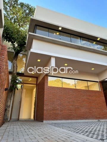 Hermoso duplex cuarto barrio Luque