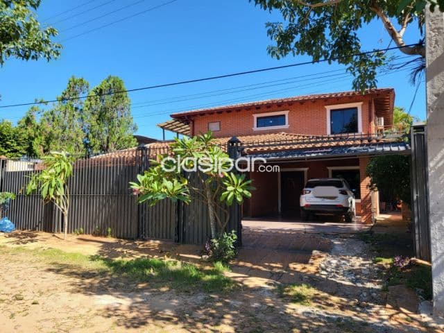 Casa en Fernando Norte, a 2 cuadras de Mcal. Lopez ¡¡¡ Oferta!!!, foto 1