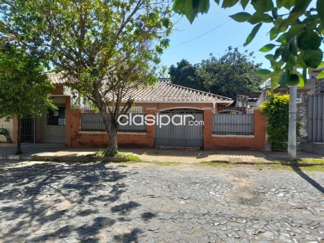Casa en asuncion , barrio la encarnacion