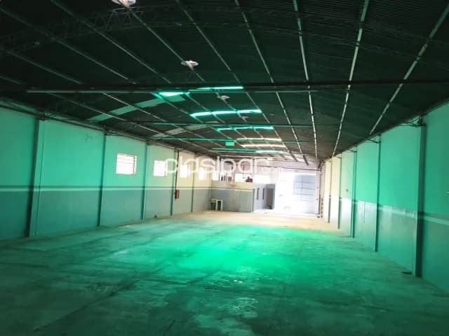 Un deposito de 720m2 para empresa en mburicao, foto 4