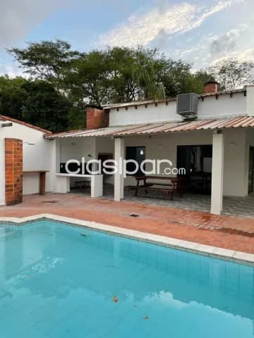 Casa de 3 dormitorios c/piscina en San Bernardino zona la alemana 2 cod:v0245 — foto 3