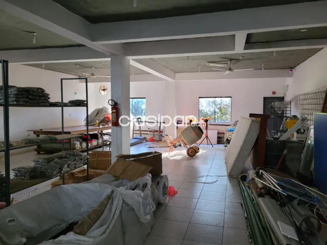 Depósito con Local Oficina en Asuncion, Barrio San Vicente — foto 2