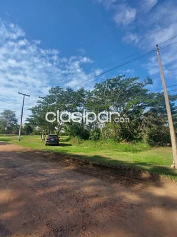 hermoso terreno en Surubi i en esquina sobre la avenida principal — foto 2