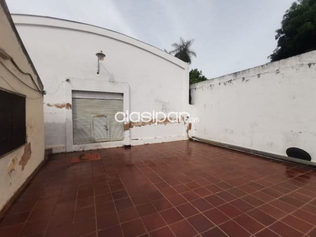 Z/ multiplaza – boggiani: Vivienda oficina + deposito cerrado ideal p/ empresas