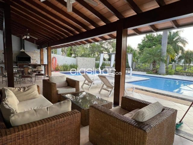 Casa de 4 Dormitorios Sobre el Lago Ubicada en Puerta del Lago-CLHO5051855 — foto principal