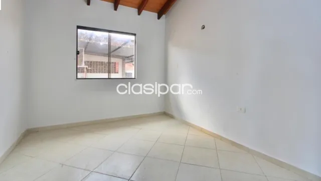 Casa en oferta Fernando de la Mora zona sur - Leopardi — foto 2