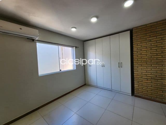 Duplex minimalista en alquiler zona Pinedo Shoping