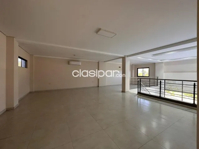 Salón comercial de 120 m2 en el barrio San José, foto 5