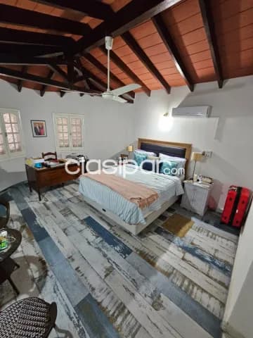 Amplia Casa de 3 dormitorios con piscina zona Municipalidad de Mariano Roque Alonso, foto 2