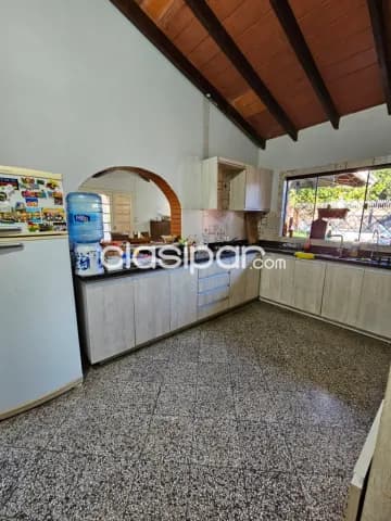 Amplia Casa de 3 dormitorios con piscina zona Municipalidad de Mariano Roque Alonso, foto 3