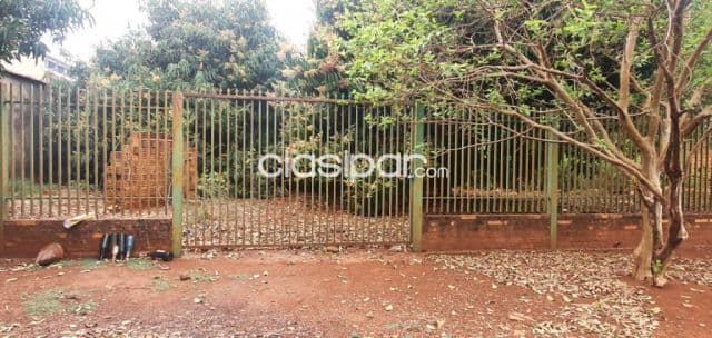 Terrenos titulados juntos en Km 8 1/2 Acaray