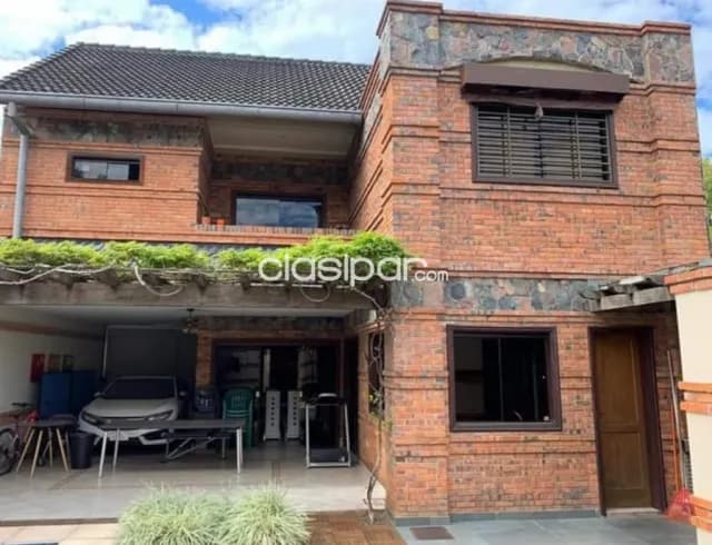 Recoleta – tembetary: 300 m2, elegante residencia, 3 suites, jardín, piscina, 380.000 usd, foto 2