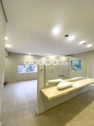 Residencia en barrio cerrado Fernando de la Mora zona norte