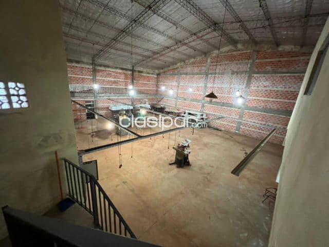 Deposito con Showroom San Lorenzo — foto 1