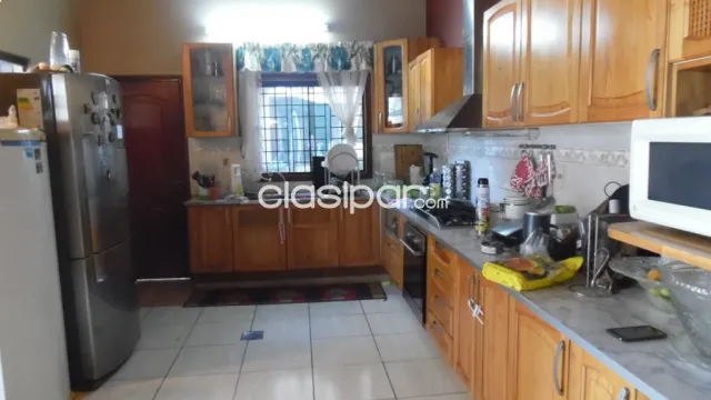 Casa de 6 habitaciones en venta en Lambare, foto 3