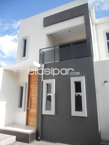 Duplex moderno en Venta Barrio Herrera Zona CFA con piscina y patio — foto 1