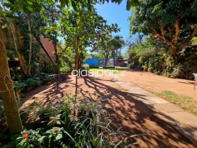 Casa en Luque barrio laurelty — foto 4