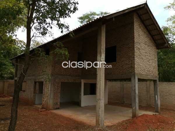 Casa a terminar en Luque zarate isla cod 1938