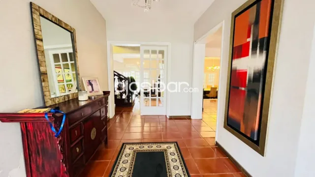Amplia residencia barrio Las Lomas zona bcp, foto 3