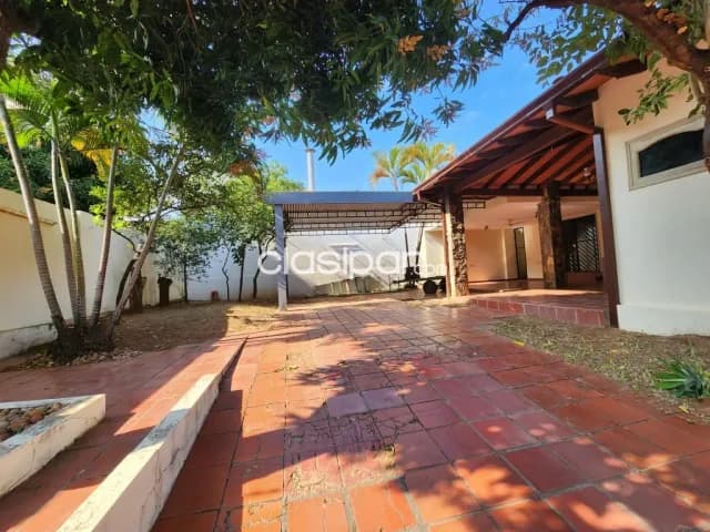Casa de 3 Dormitorios en Villa Adela, Luque-CLHO5145021, foto 4