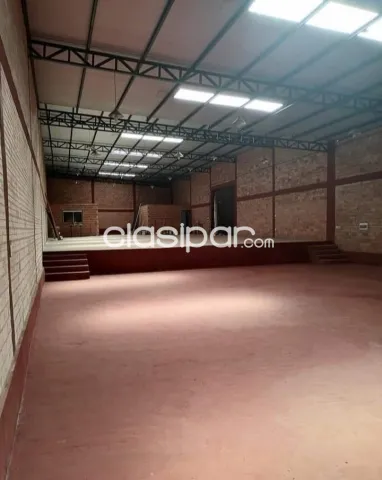 Luque - britez borges: 560 m2 a estrenar + oficinas, piso hormigón p/ altos volúmenes, foto 4