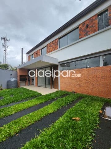Duplex en Luque, Loma Merlo