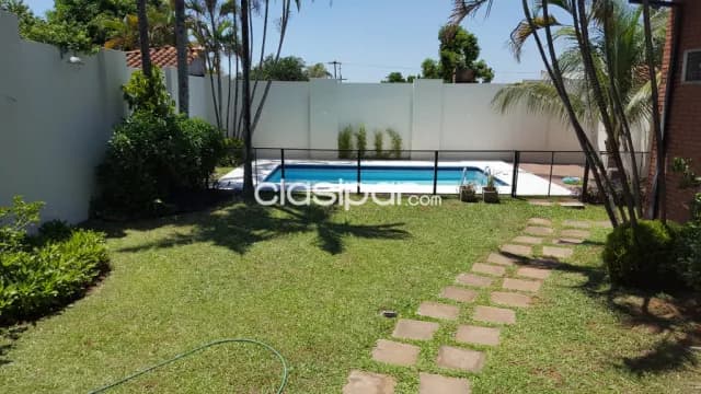 Financiacion propia !!! Casa en asuncion 700 m2 b. Hipodromo !!!!! — foto 3
