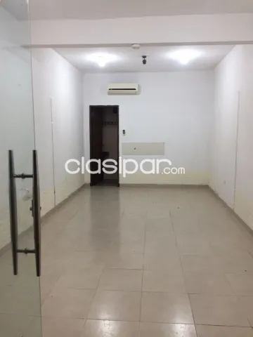 Doy en alquiler hermoso Salón - Zona Luque cerca de la Conmegol, foto 3