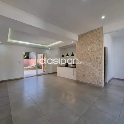 Luque – los jardines: 223.5 m2, elegante dúplex estreno, 3 doirmit, piscina, jardín, foto 4
