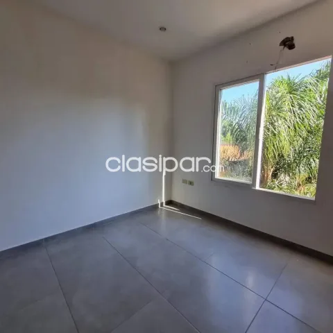 Luque – los jardines: 223.5 m2, elegante dúplex estreno, 3 doirmit, piscina, jardín, foto 5
