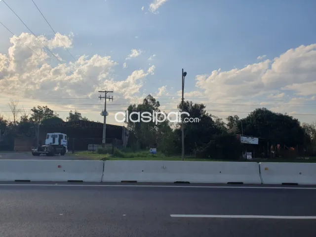 TERRENO Ypacarai - Sobre Ruta 2 y con salida a dos calles — foto 2