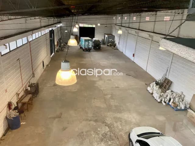 En venta amplio deposito con oficinas en esquina sobre avda madame linch !!! — foto 4