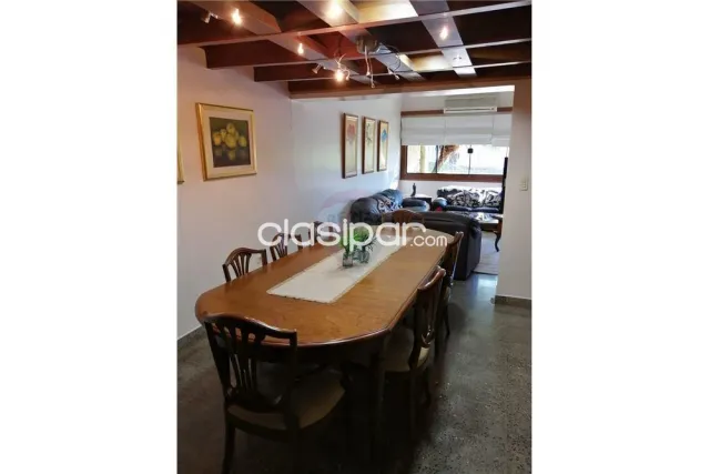 casa en el barrio San Roque de Encarnación: 3 habitaciones y 5 baños — foto 3