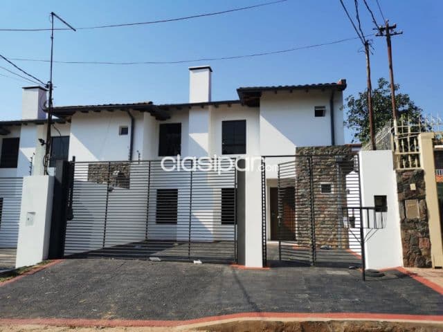 !! AMPLIO DUPLEX EN LAMBARE!!! a 4 cuadras de Paseo Cerro Alto, av. Cacique