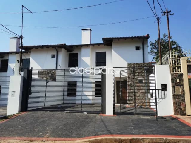 !! AMPLIO DUPLEX EN LAMBARE!!! a 4 cuadras de Paseo Cerro Alto, av. Cacique, foto 2