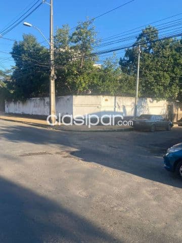propiedad en imponente esquina de barrio Jara. ID 15118
