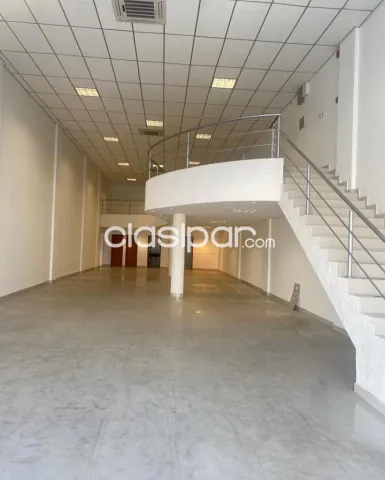 San Lorenzo: Importante showroom p/ empresas, 1.500 m2, parking, 20.000.000 gs — foto 4