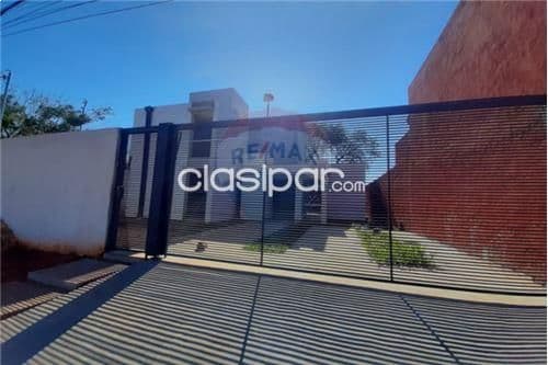 En venta moderna casa a estrenar en Loma Merlo