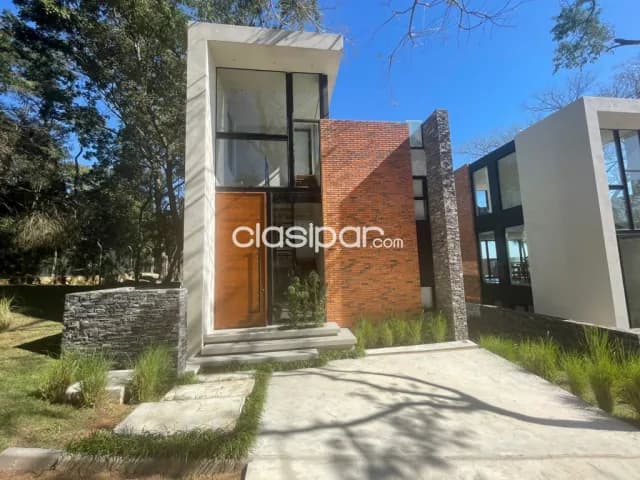 Residencia a estrenar y equipada en San Bernardino usd 360.000, foto 3