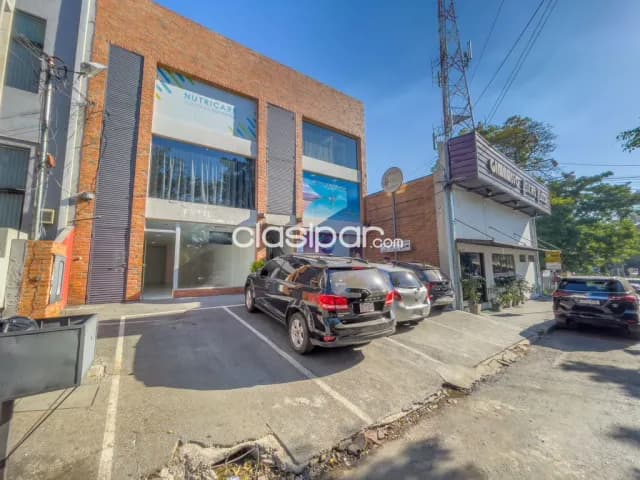Villa Morra – telefuturo: 56 m2, salón + deposito, ideal p/ comercios, 4.200.000 gs, foto 2