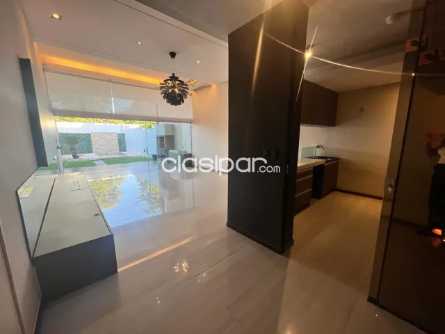 Mburucuyá – vendo / alquilo: Oportunidad! 277 m2, elegante, minimalista, 3 suites, jardín — foto 4